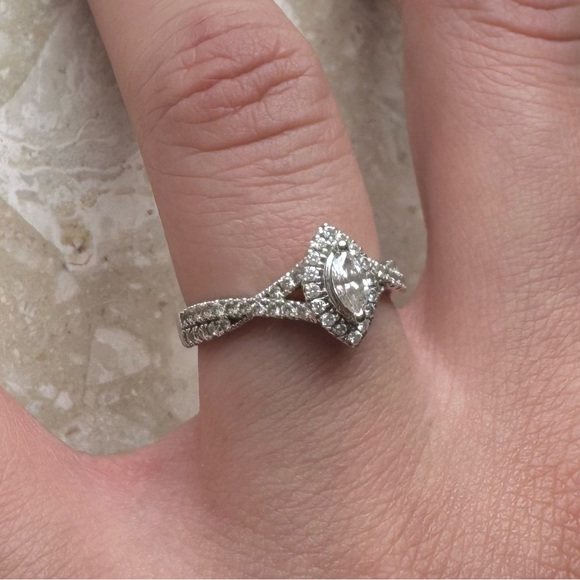 Twisted Vine Marquise Diamond Halo Ring - Picture 4 of 11